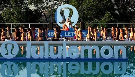 lululemon Türkiye’ye “Merhaba” Dedi