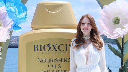 Elçin Sangu x Bioxcin: Gücünü Tabiattan Alan Bir Güzellik İş Birliği
