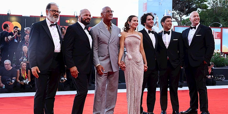 Dwayne Johnson, Venedik’te 15 Dakika Ayakta Alkışlandı: “The Smashing Machine”e Ağır İlgi