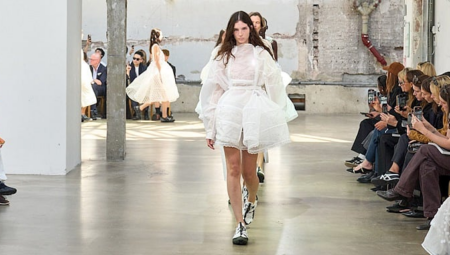 Paris Moda Haftası: Cecilie Bahnsen İlkbahar/Yaz 2026