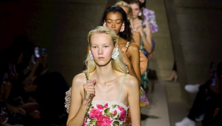Paris Moda Haftası: Chloé İlkbahar/Yaz 2026