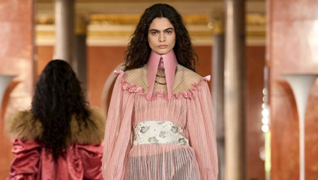 Paris Moda Haftası: Louis Vuitton İlkbahar/Yaz 2026
