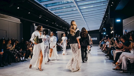 Paris Moda Haftası’nda Essin Baris’ten Sinematik Bir Kıssa: La Femme En Scène