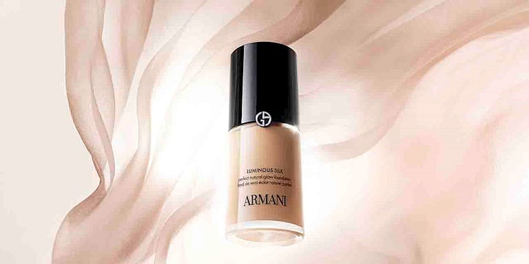 25 Yıllık Miras: Armani Luminous Silk Fondöten’in Yeni Devri