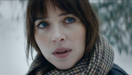Anne Hathaway ve Dakota Johnson Tıpkı Sinemada Buluşuyor
