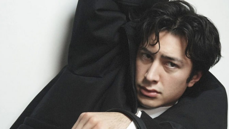 Balenciaga’dan Yeni Kampanya: “Heart and Body”
