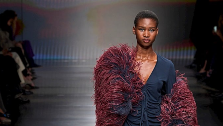 Milano Moda Haftası Giorgio Armani Sonbahar/Kış 2026