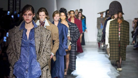 Paris Moda Haftası: Andreas Kronthaler for Vivienne Westwood Sonbahar/Kış 2026