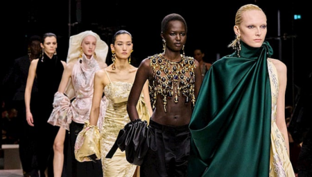 Paris Moda Haftası: Givenchy Sonbahar/Kış 2026